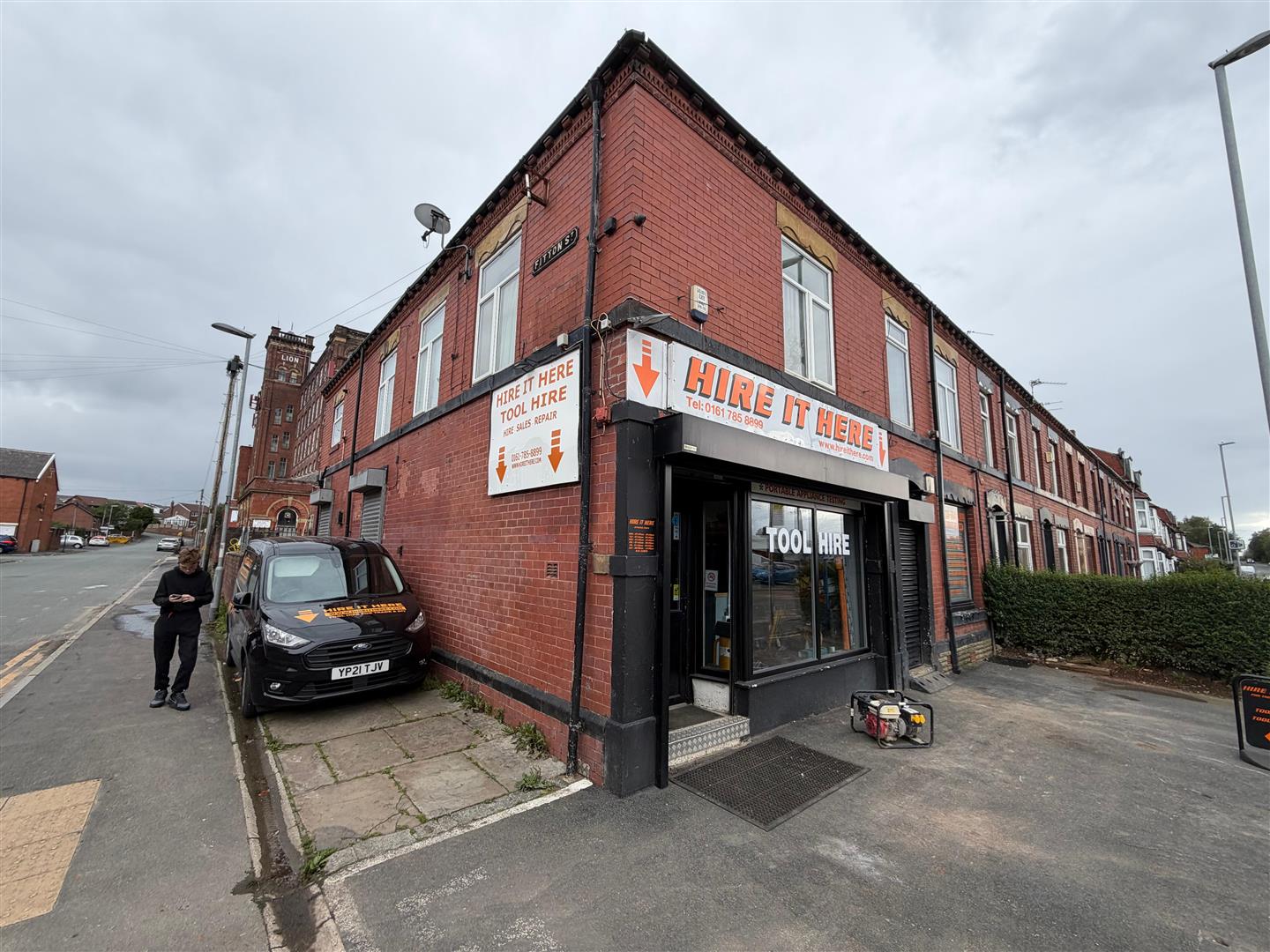 216 - 218 Shaw Road, photo 2